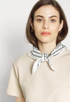 Top Skirt Set - Falda De Tubo - 003 - Off-White -Anna Field 17d77307363e48c6bd680b42cdfb7bf7