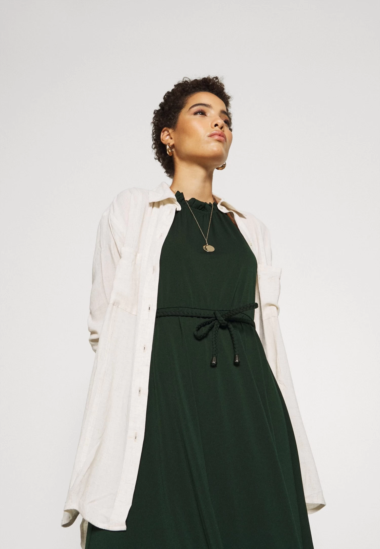 Anna Field Vestido Ligero - Scarab 9 Anna Field Vestido Ligero - Scarab - Imagen 7