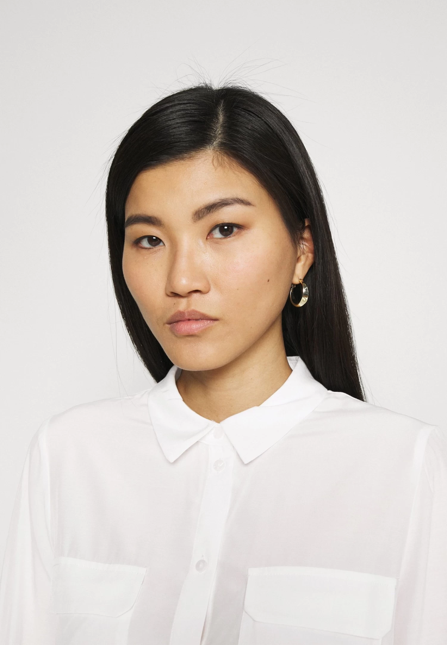 Anna Field Basic Blouse With Front Pockets - Camisa - Offwhite 7 Anna Field Basic Blouse With Front Pockets - Camisa - Offwhite - Imagen 5