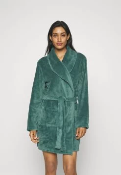 Anna Field Albornoz - Green