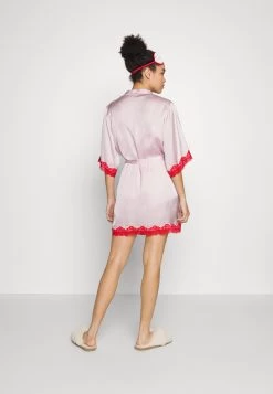 Anna Field 4 Piece Gift Set - Pijama - Red/Pink -Anna Field 208c4d5a58db4263b536f6ae2dd8ecac