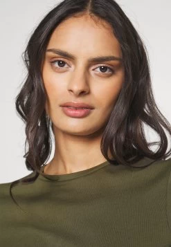 Anna Field Camiseta Básica - Khaki 12 Anna Field Camiseta Básica - Khaki -Anna Field 339d0b31729743e8b870bdd9f335ed3a