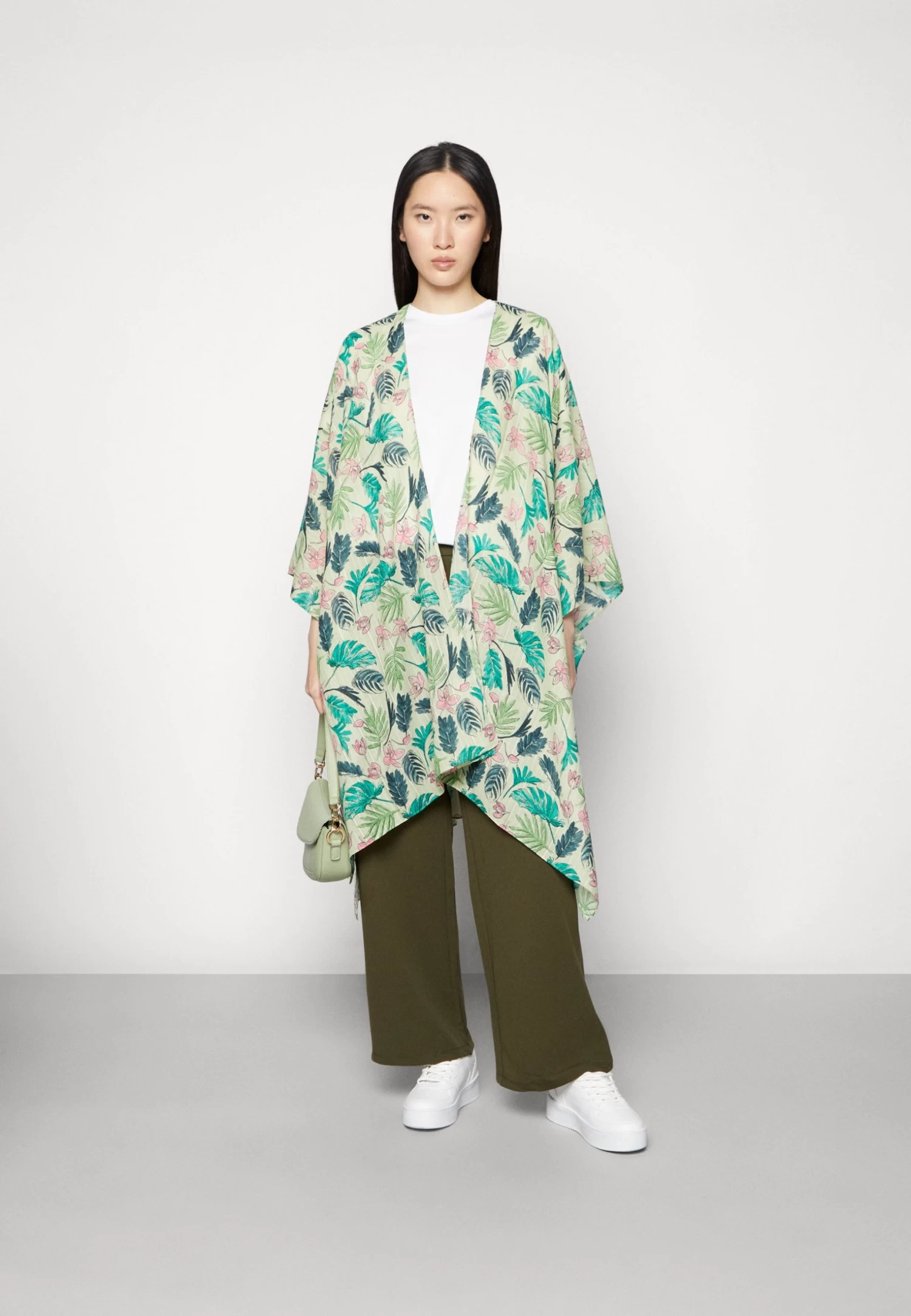 Anna Field Poncho - Green 4 Anna Field Poncho - Green - Imagen 2