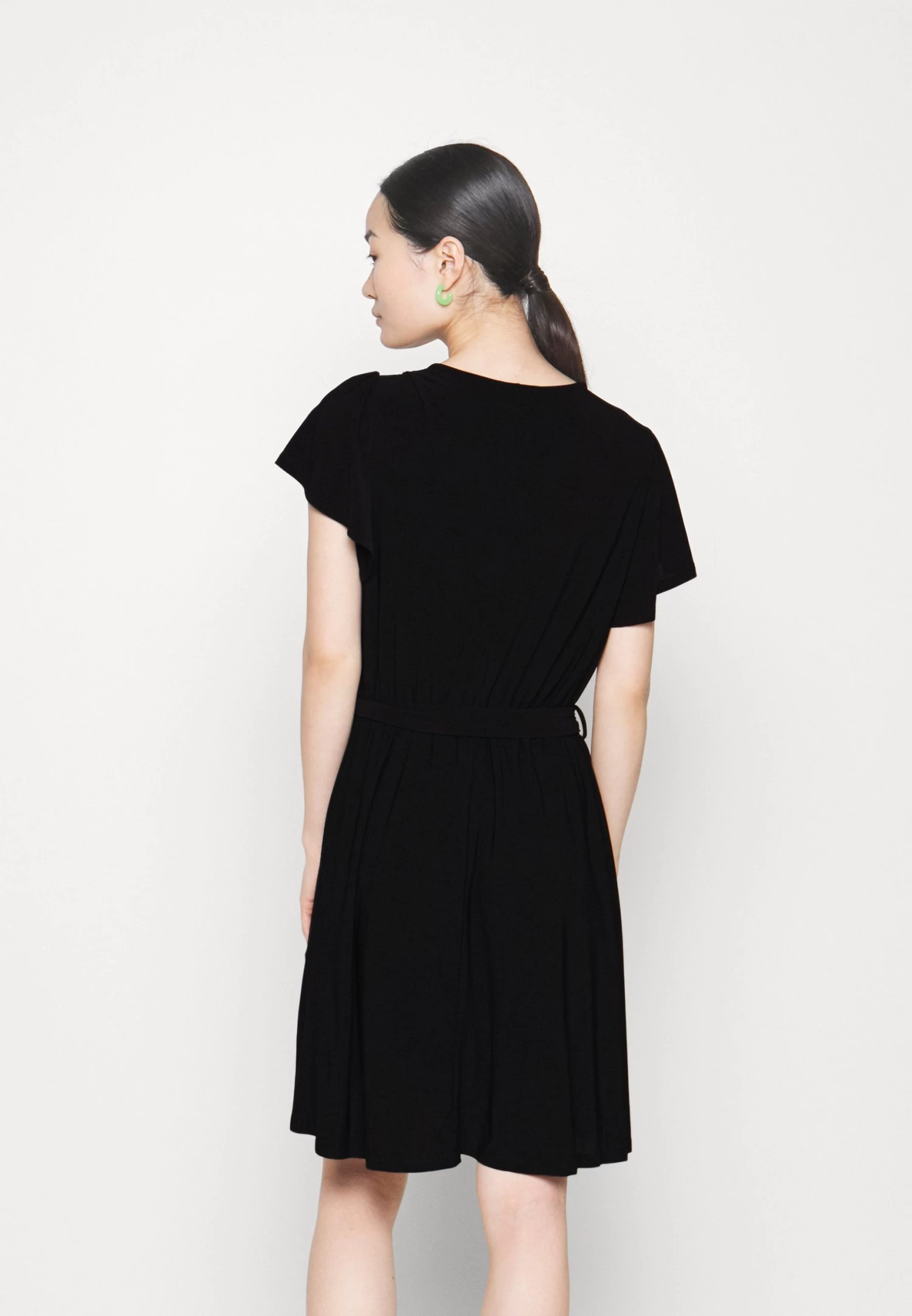 Frilled Cap Sleeves Flared Dress - Vestido Ligero - Black 5 Frilled Cap Sleeves Flared Dress - Vestido Ligero - Black - Imagen 3