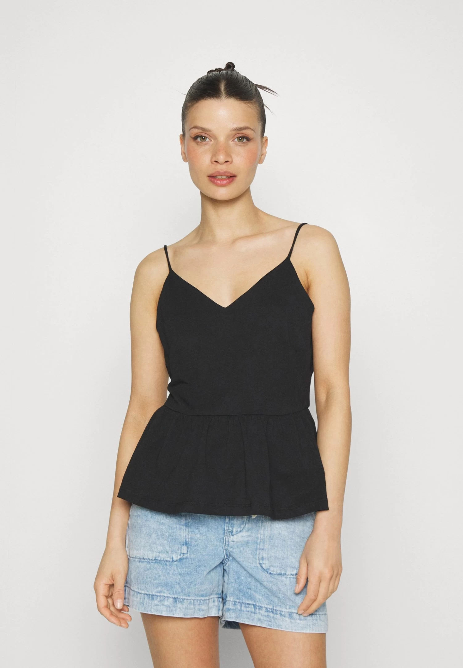 Petite 2Pack- Blusa - Black/ White 6 Petite 2Pack- Blusa - Black/ White - Imagen 4