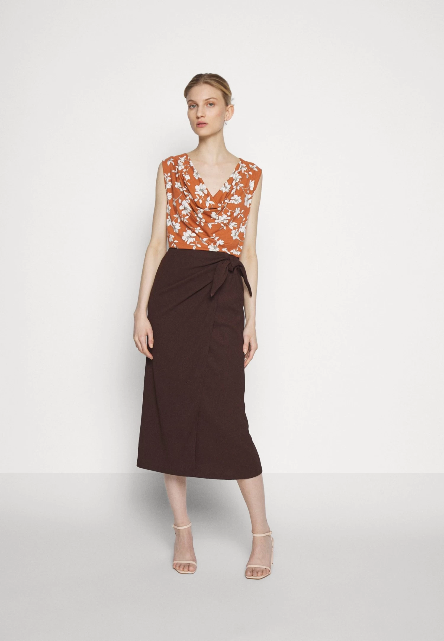 Anna Field Falda Acampanada - Brown 7 Anna Field Falda Acampanada - Brown - Imagen 5