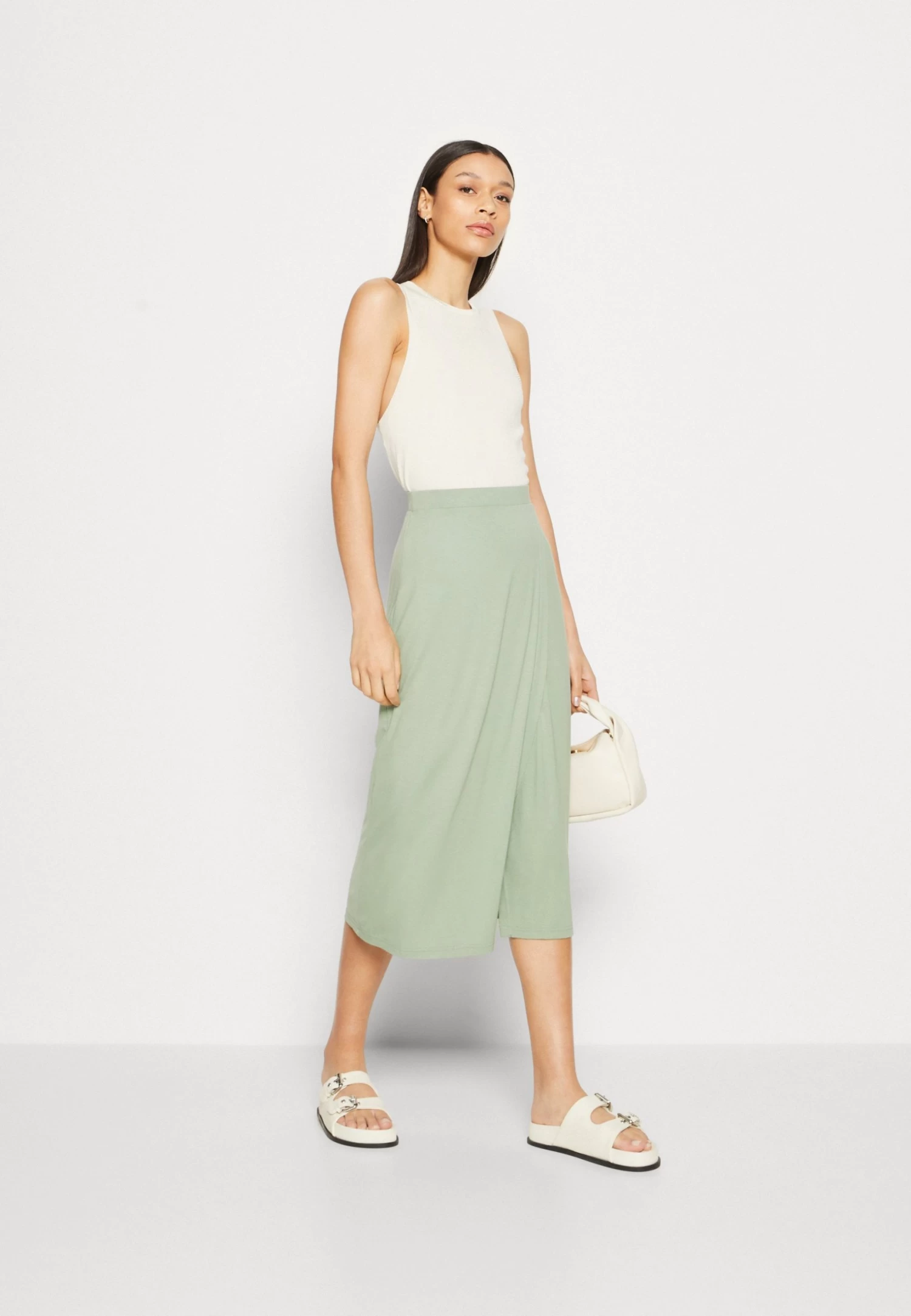 Anna Field Falda Cruzada - Light Green 4 Anna Field Falda Cruzada - Light Green - Imagen 2