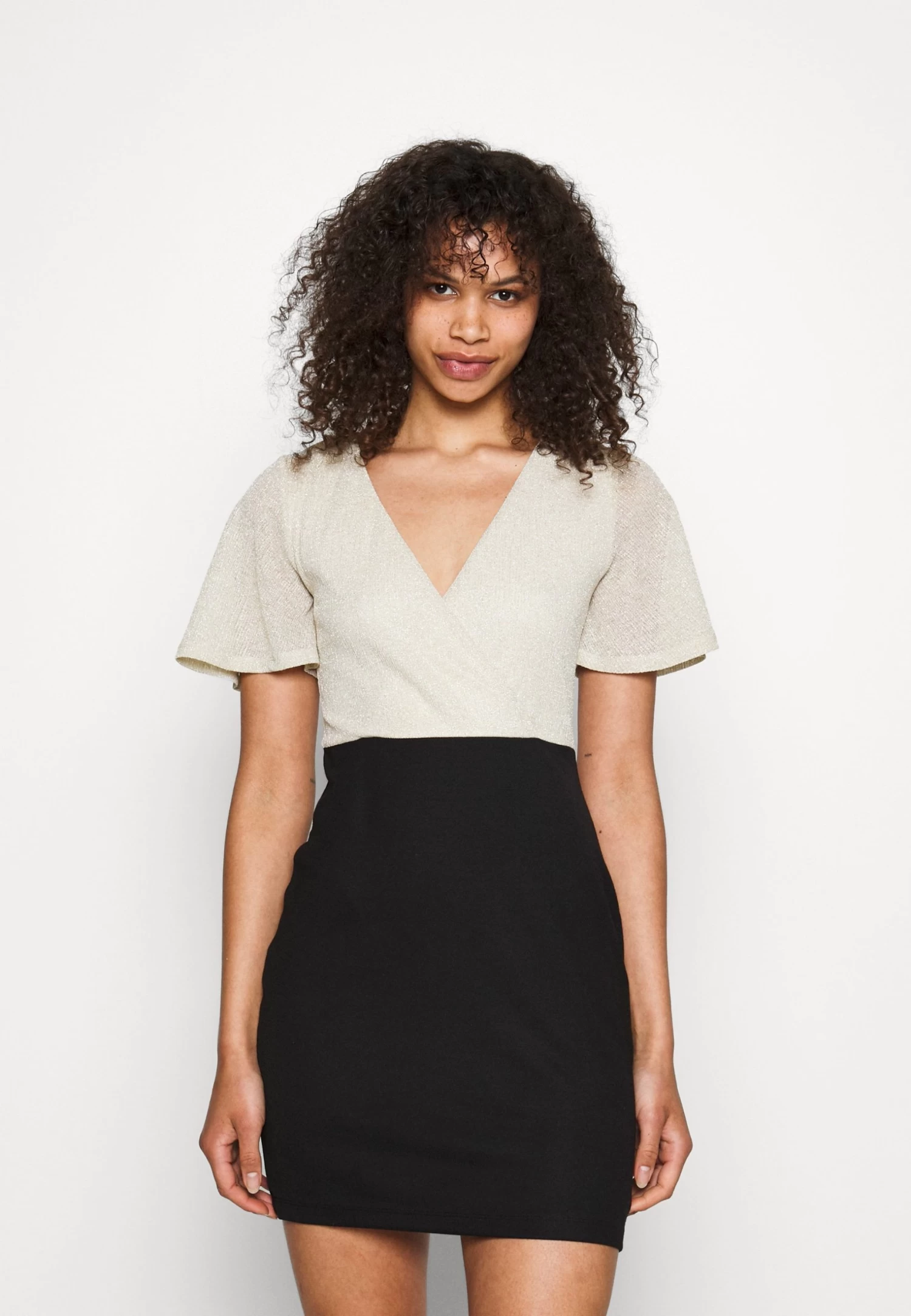 Anna Field Vestido De Tubo - Gold/Black 5 Anna Field Vestido De Tubo - Gold/Black - Imagen 3