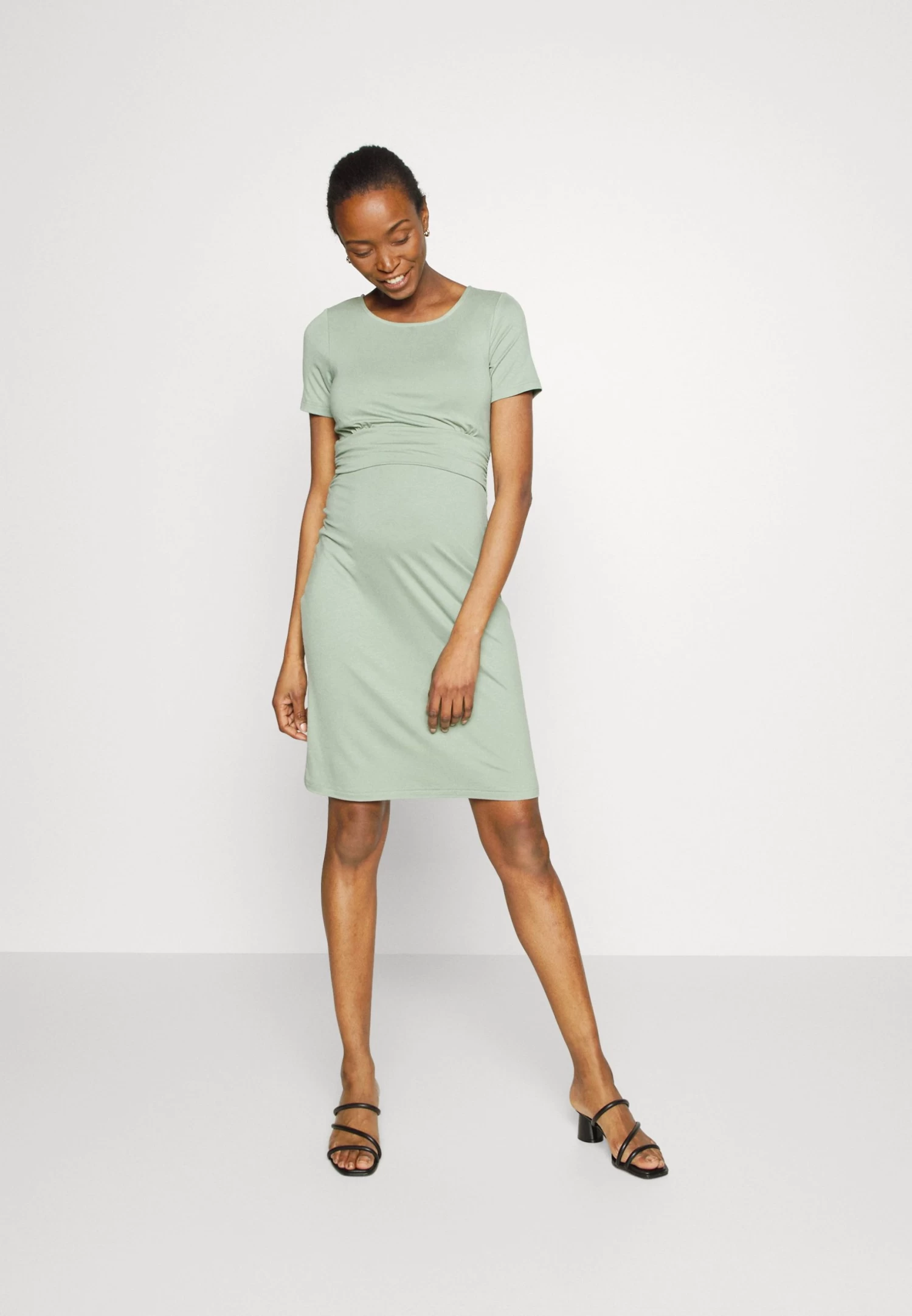 Short Sleeves Ruched Waist Mini Flared Dress - Vestido Ligero - Light Green 4 Short Sleeves Ruched Waist Mini Flared Dress - Vestido Ligero - Light Green - Imagen 2