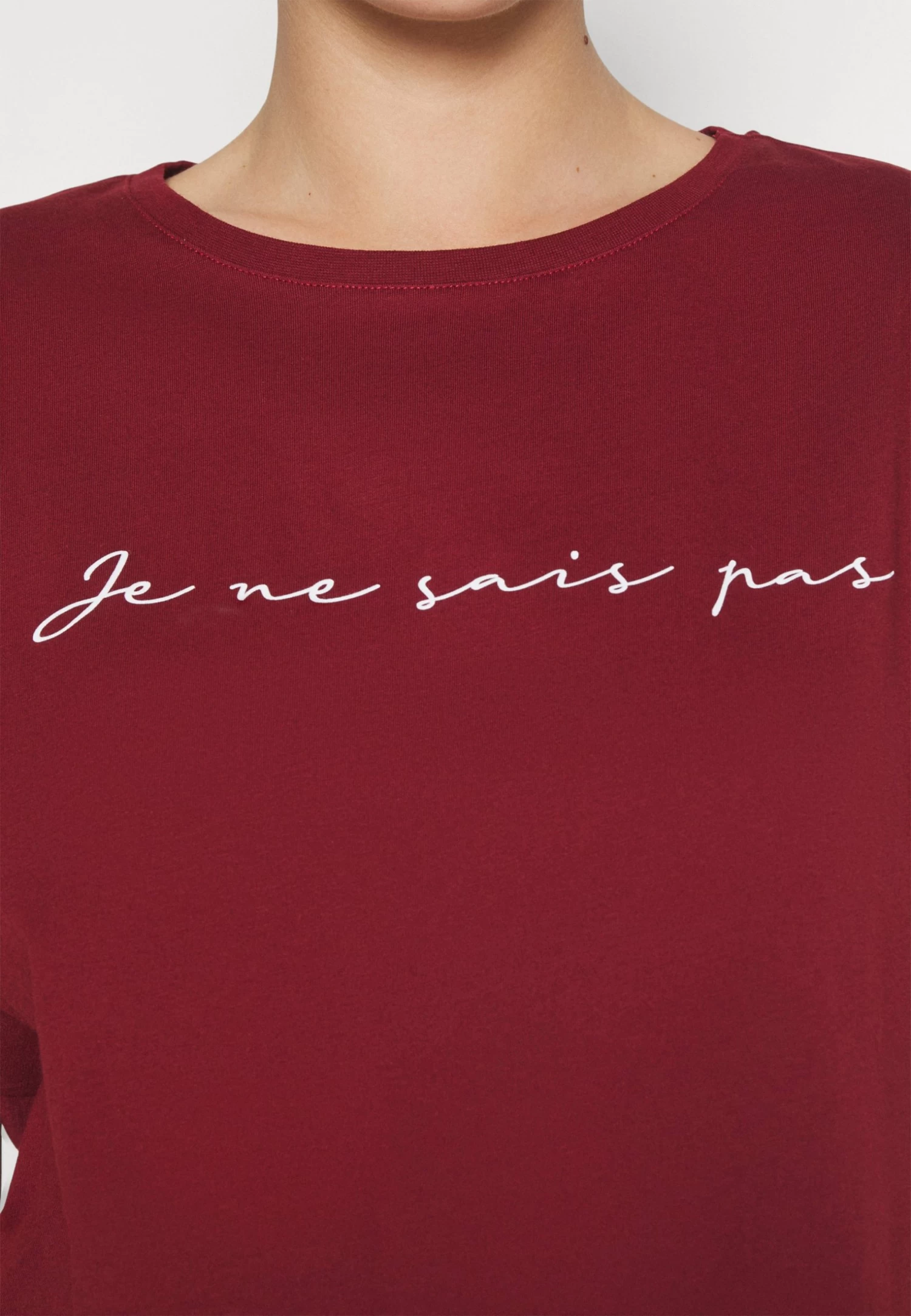 Anna Field Mandala Low To High - Camiseta Estampada - Bordeaux 7 Anna Field Mandala Low To High - Camiseta Estampada - Bordeaux - Imagen 5