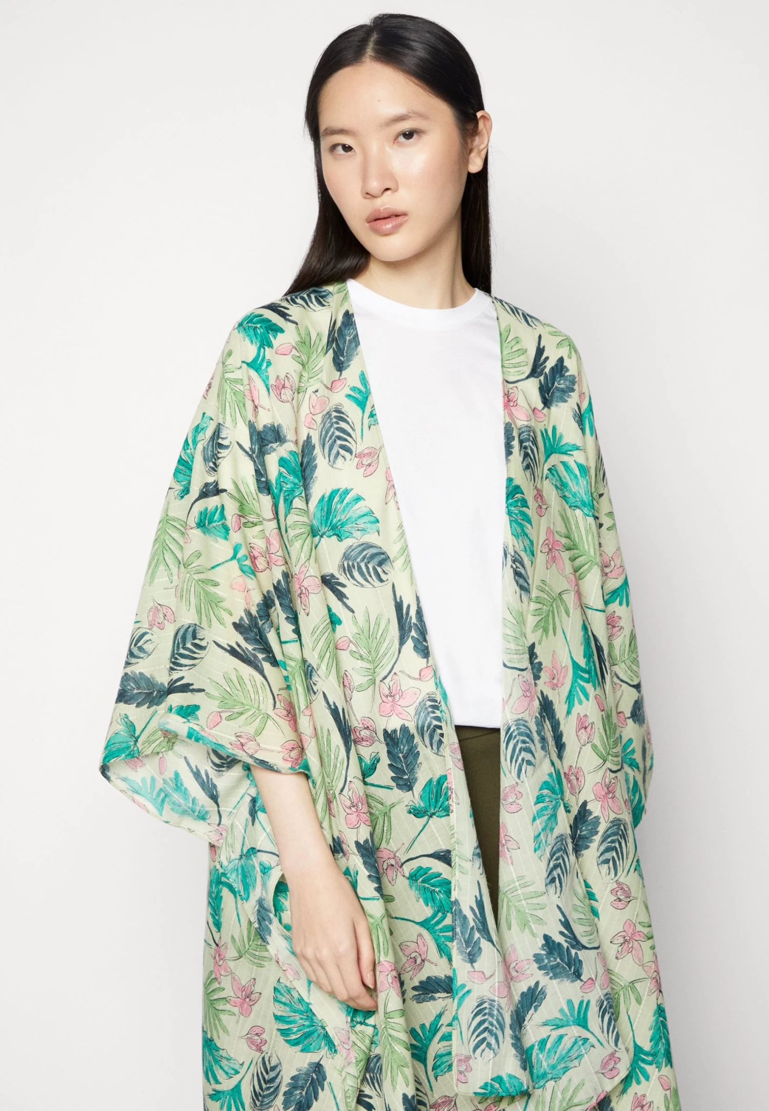 Anna Field Poncho - Green 6 Anna Field Poncho - Green - Imagen 4