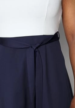 Vestido Ligero - Dark Blue/White -Anna Field b2ab465ca3e04d8ba316cc86bda6d9a4