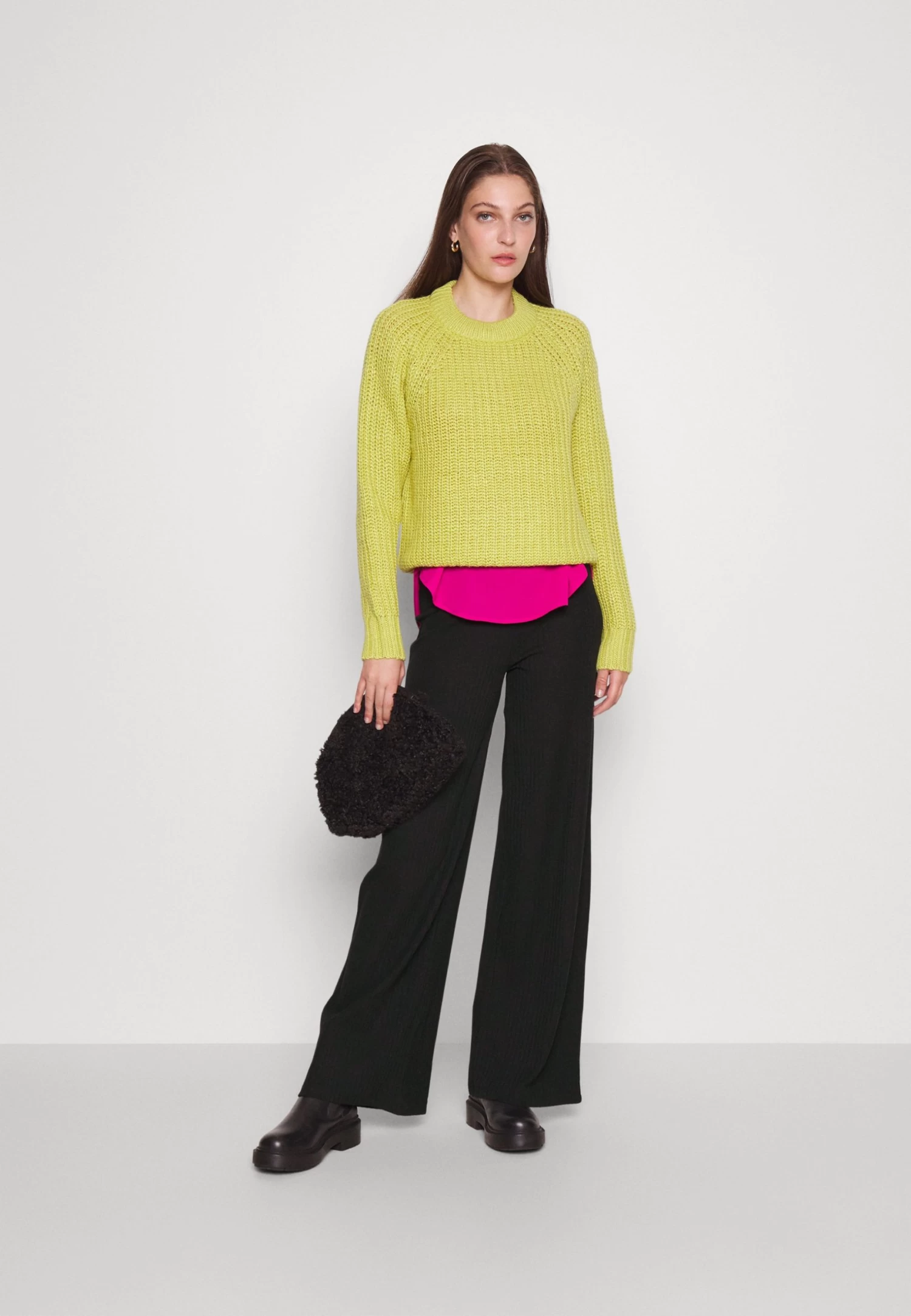 Pantalones - Black 4 Pantalones - Black - Imagen 2