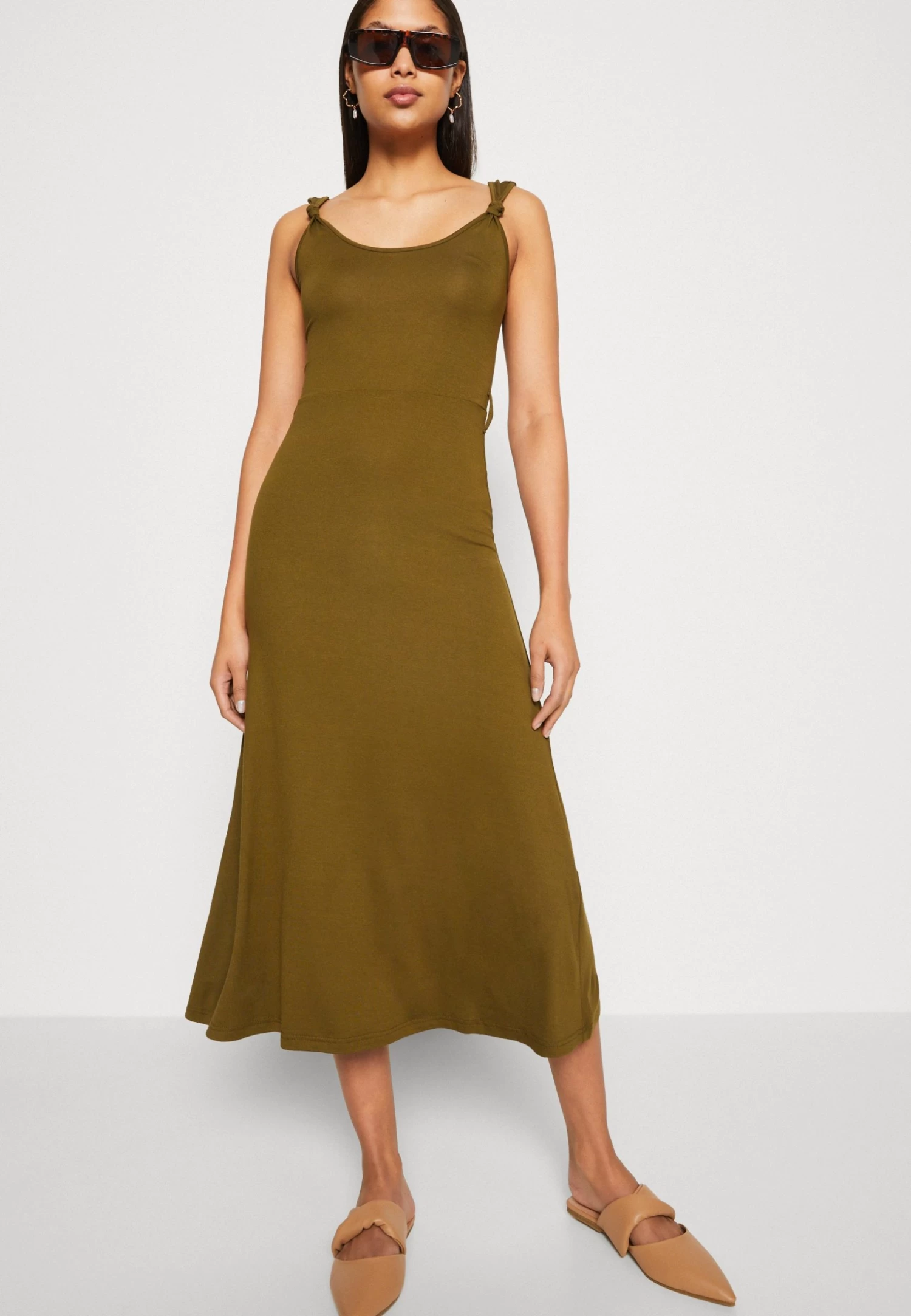 Anna Field Vestido Ligero - Olive 6 Anna Field Vestido Ligero - Olive - Imagen 4
