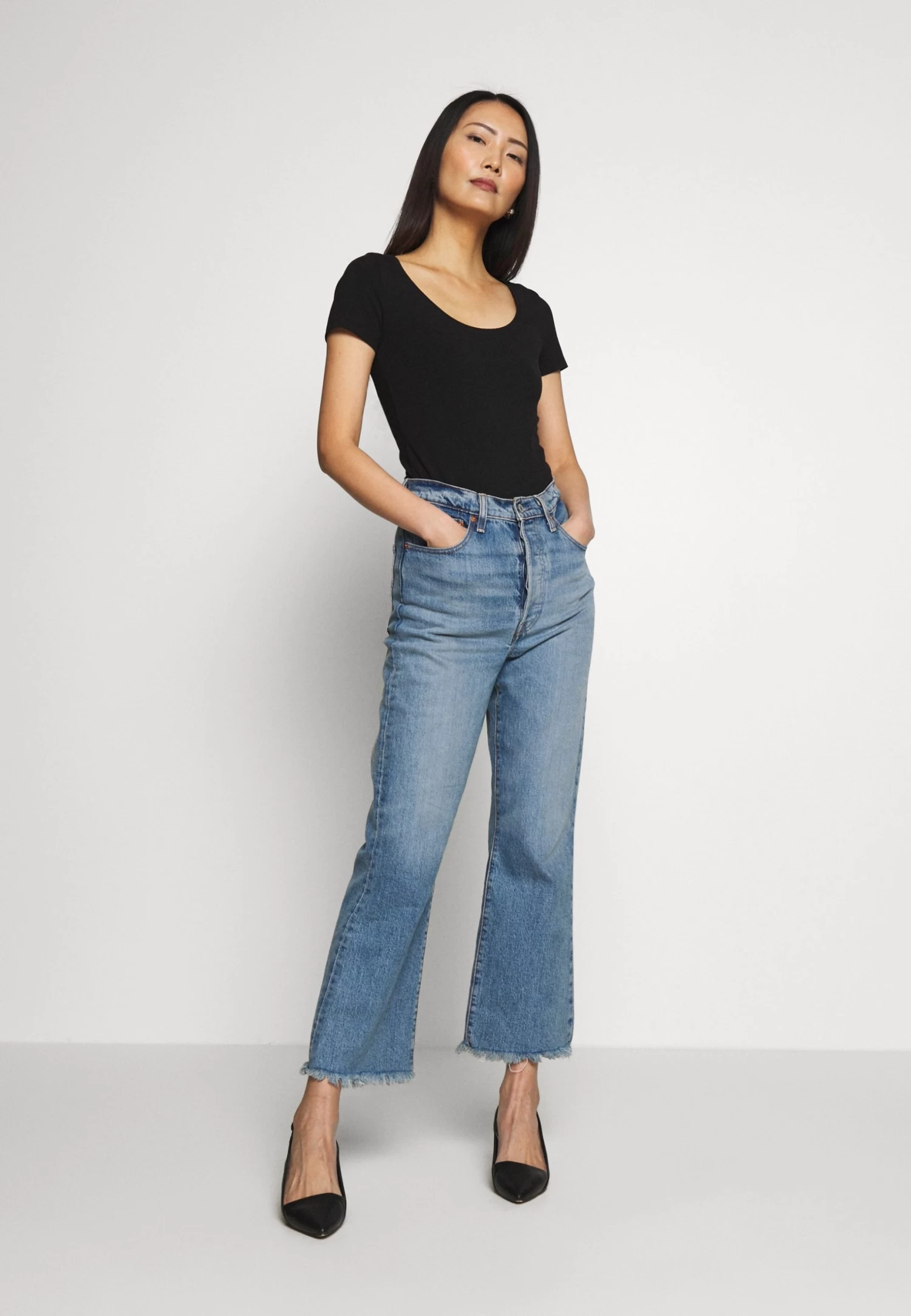 Anna Field 3 Pack - Camiseta Básica - Black 4 Anna Field 3 Pack - Camiseta Básica - Black - Imagen 2